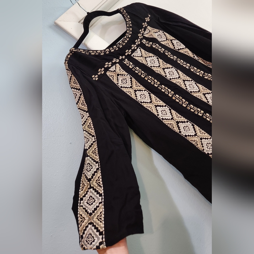Women's Sundance Black Blouse With Cream/Tan Embroidery, Size L - Picture 5 of 16